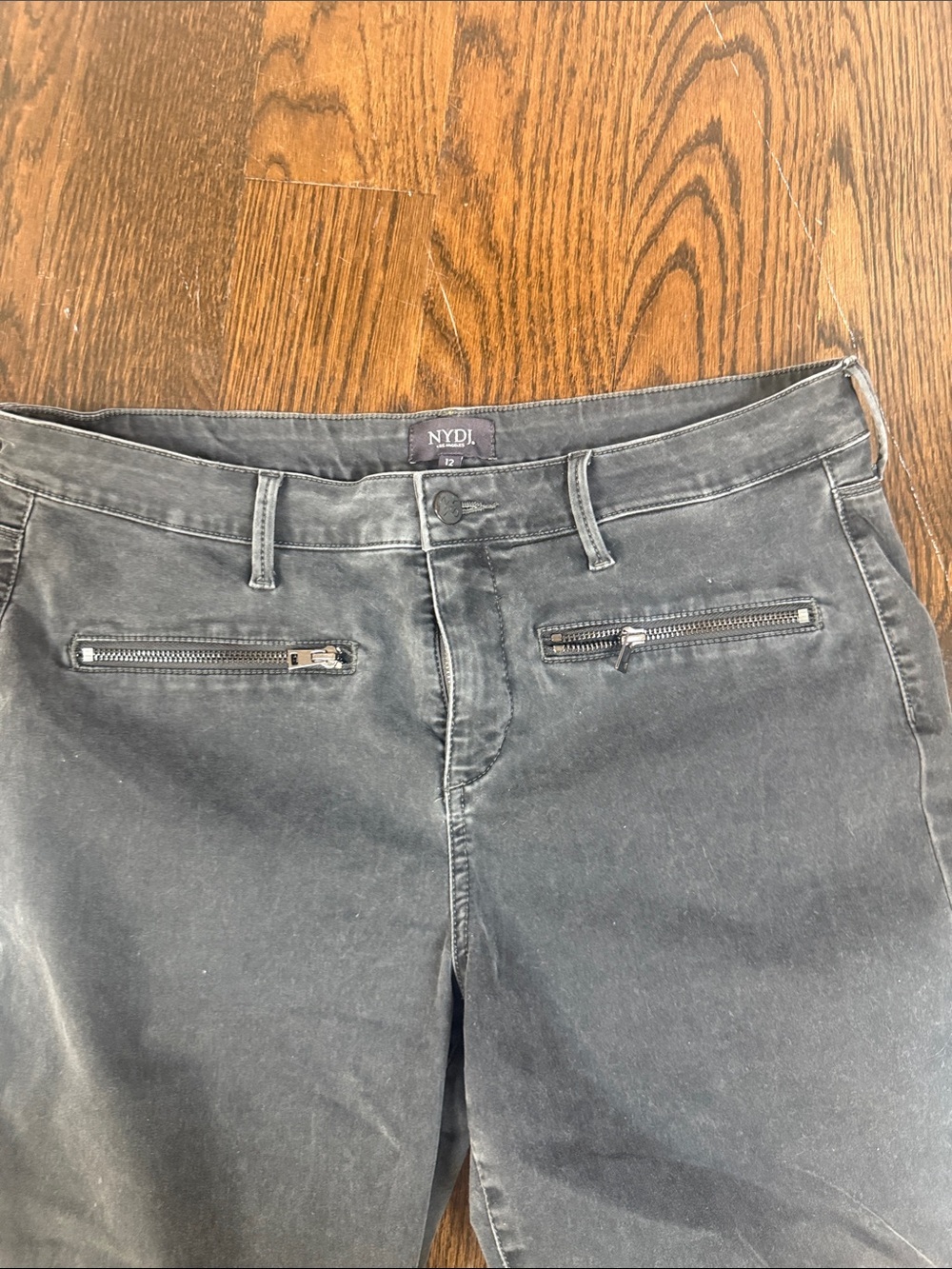 NYDJ skinny jeans feature unique front zipper pockets size 12 - Picture 3 of 5